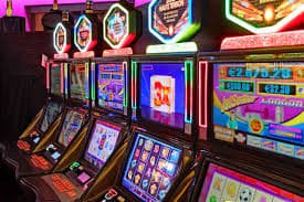 Philippines player browsing craps platform on a mobile device